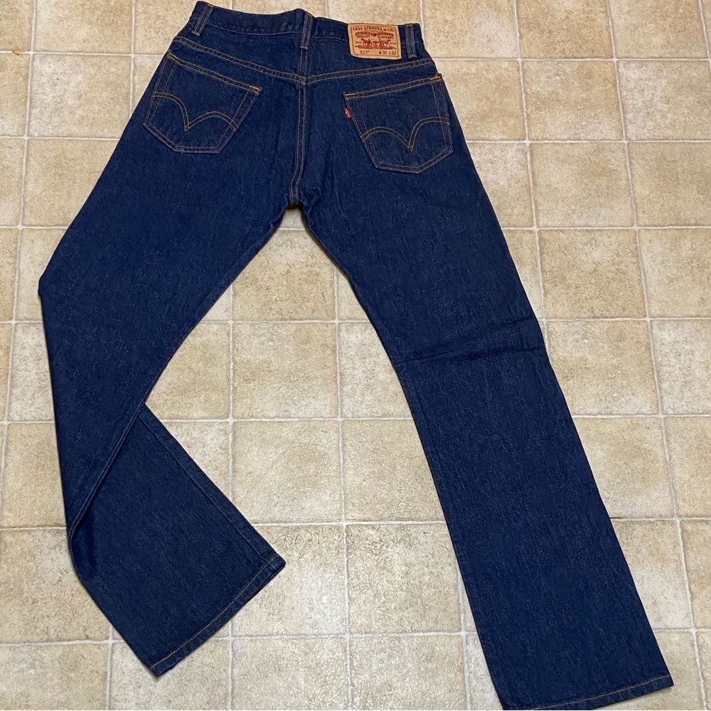 Vintage Levi's 517 Men's Indigo Bootcut Jeans Size W31 L32